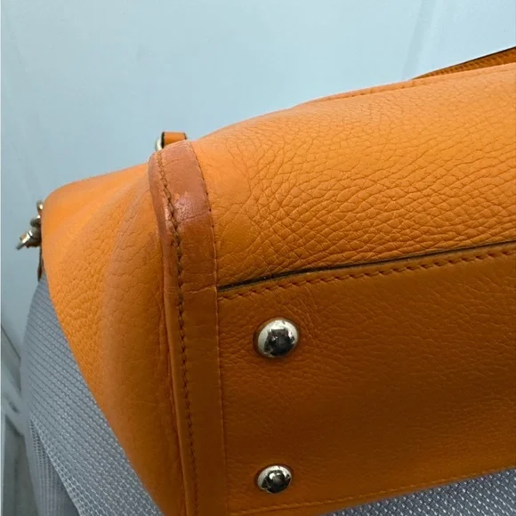 Authentic GUCCI Pebbled Calfskin Small Soho Top Handle Bag Curcuma- preowned - Picture 9 of 16